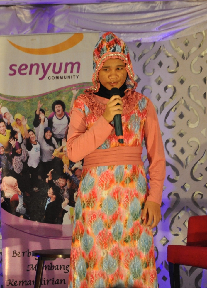 Risma, Juara Oliampiade Matematika yang Jago Nyanyi